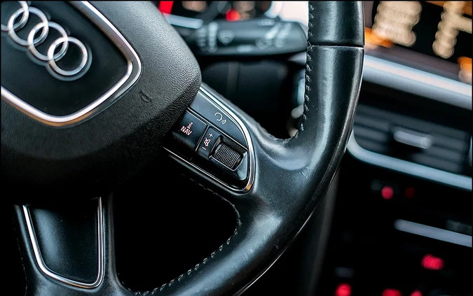 Audi A4 cena 38999 przebieg: 240000, rok produkcji 2013 z Kolonowskie małe 667